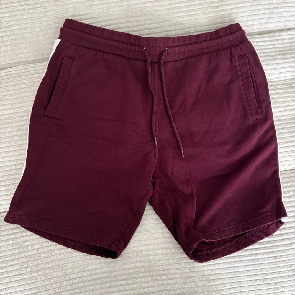 H&M Men's Burgundy Athletic Sweat Shorts